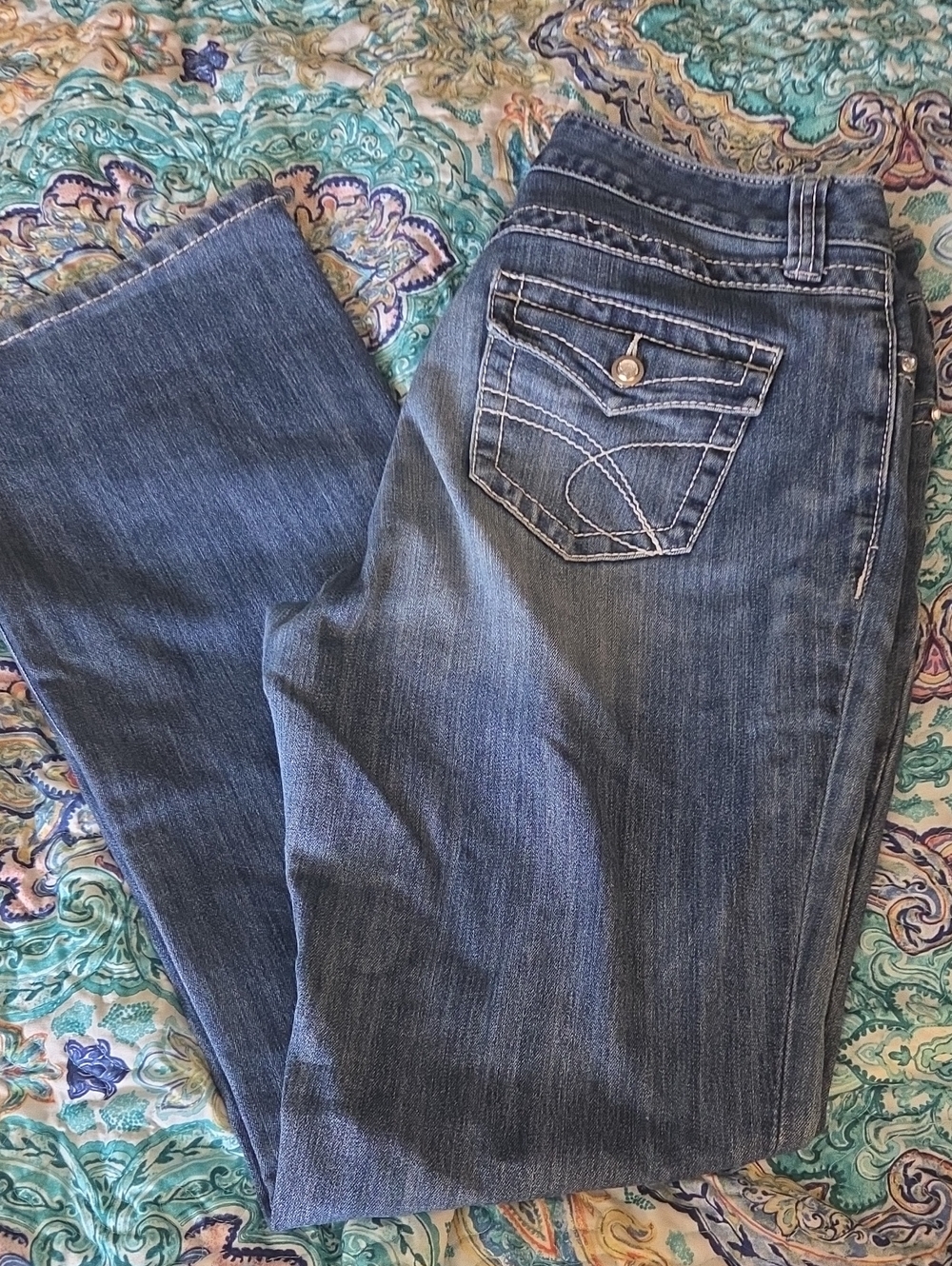 Boot-Cut Women's Jeans in Dark Blue Denim